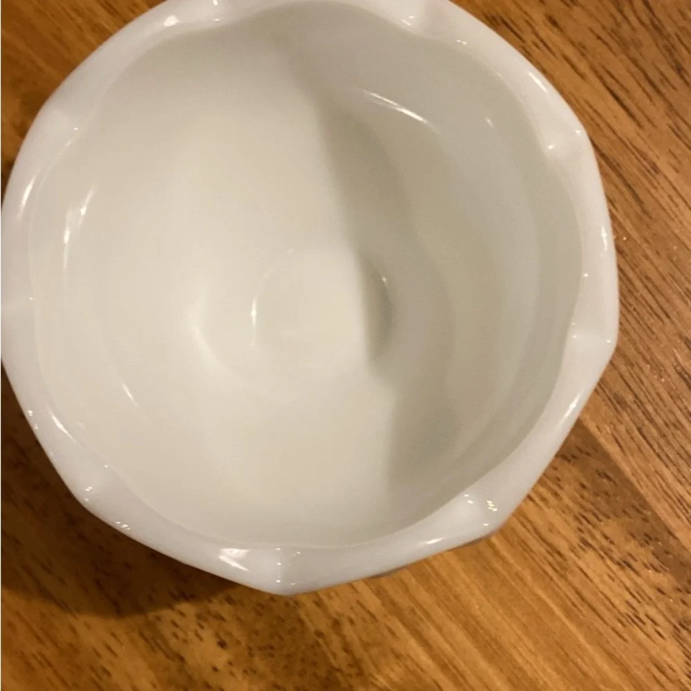 Vintage Westmoreland Milk Glass Bowl - Picture 2 of 6